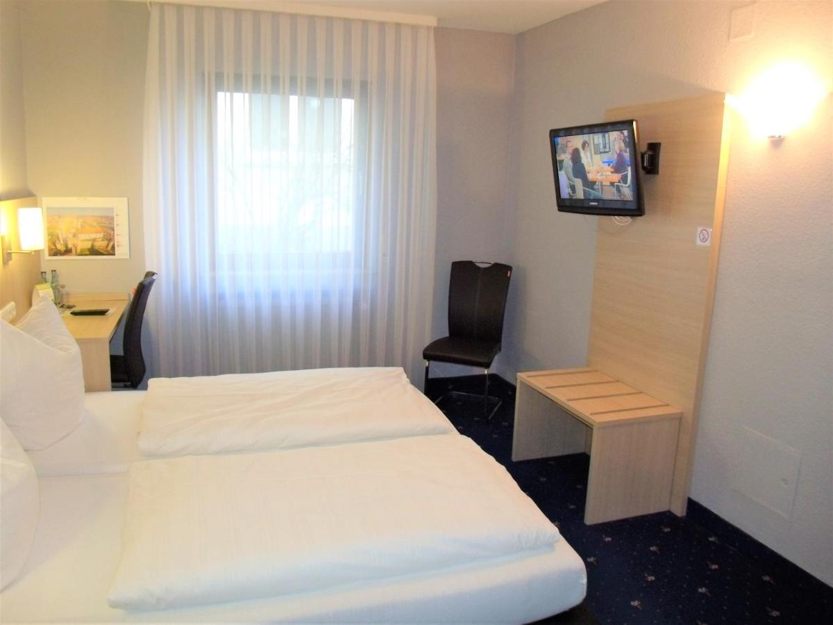 וירצבורג Hotel Brehm מראה חיצוני תמונה