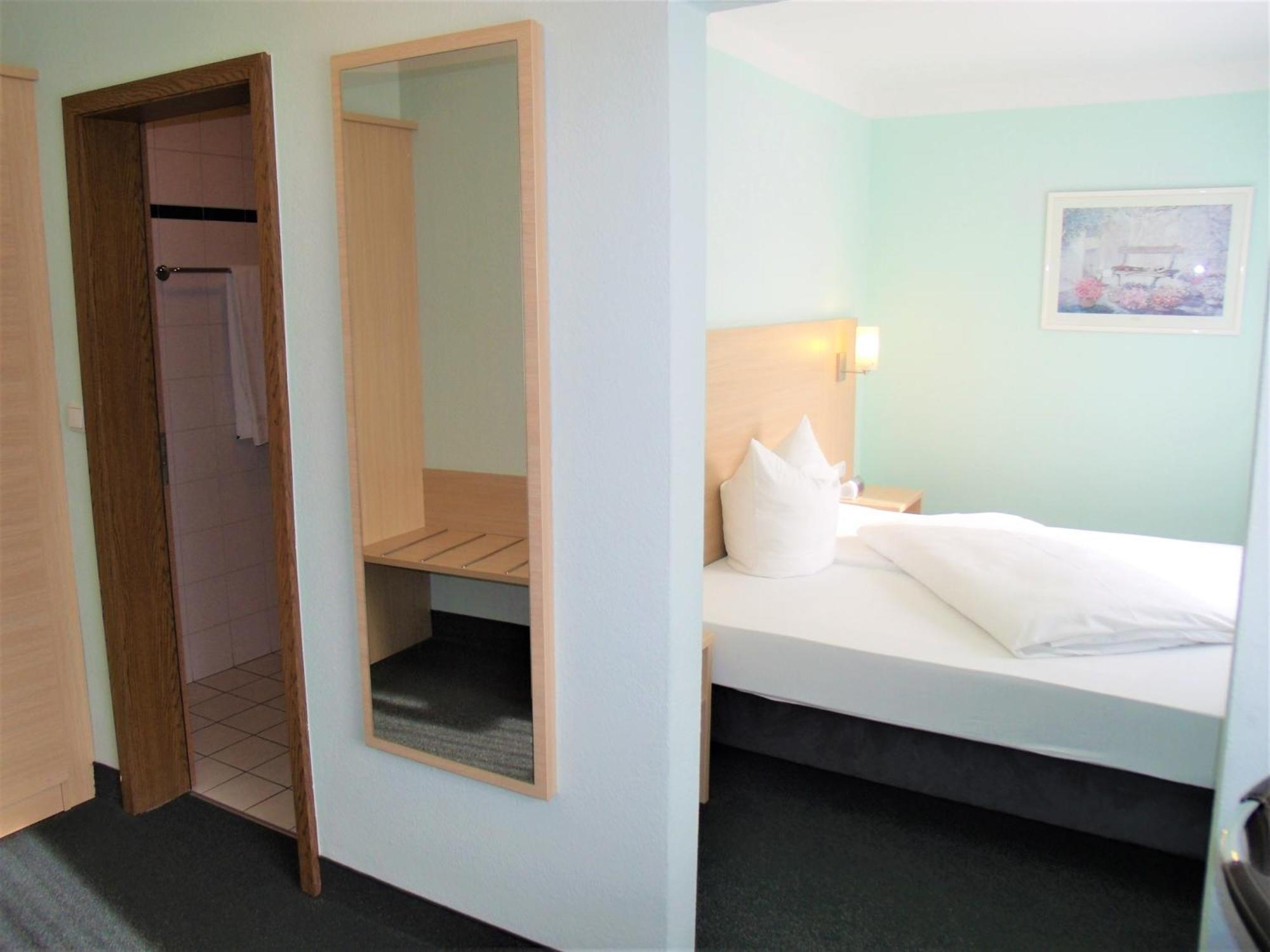 וירצבורג Hotel Brehm מראה חיצוני תמונה