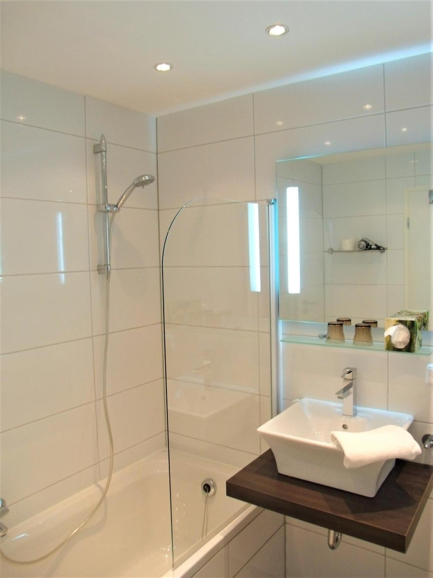 וירצבורג Hotel Brehm מראה חיצוני תמונה