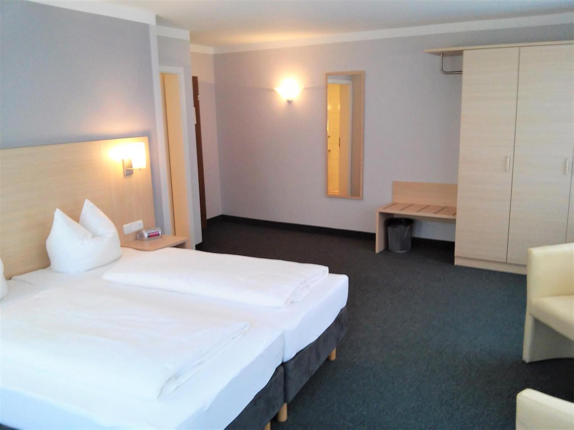 וירצבורג Hotel Brehm מראה חיצוני תמונה