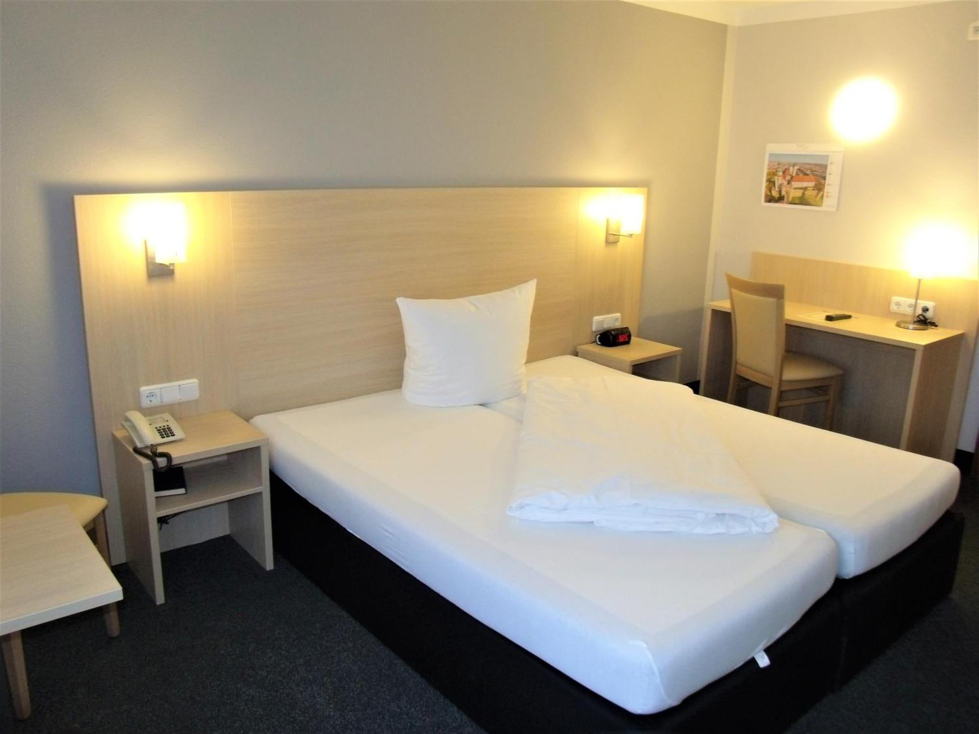 וירצבורג Hotel Brehm מראה חיצוני תמונה